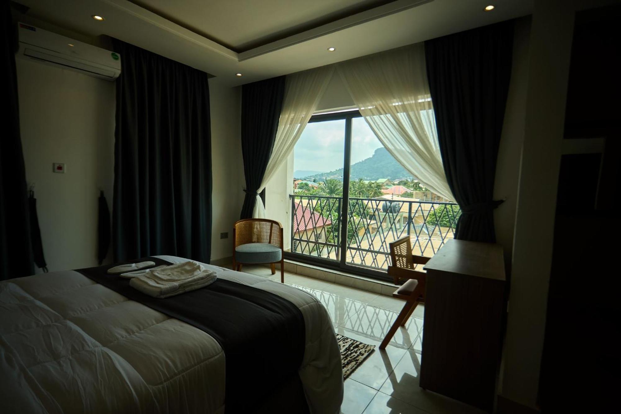 Aiden Homes And Apartments Hotel Koforidua Exteriér fotografie