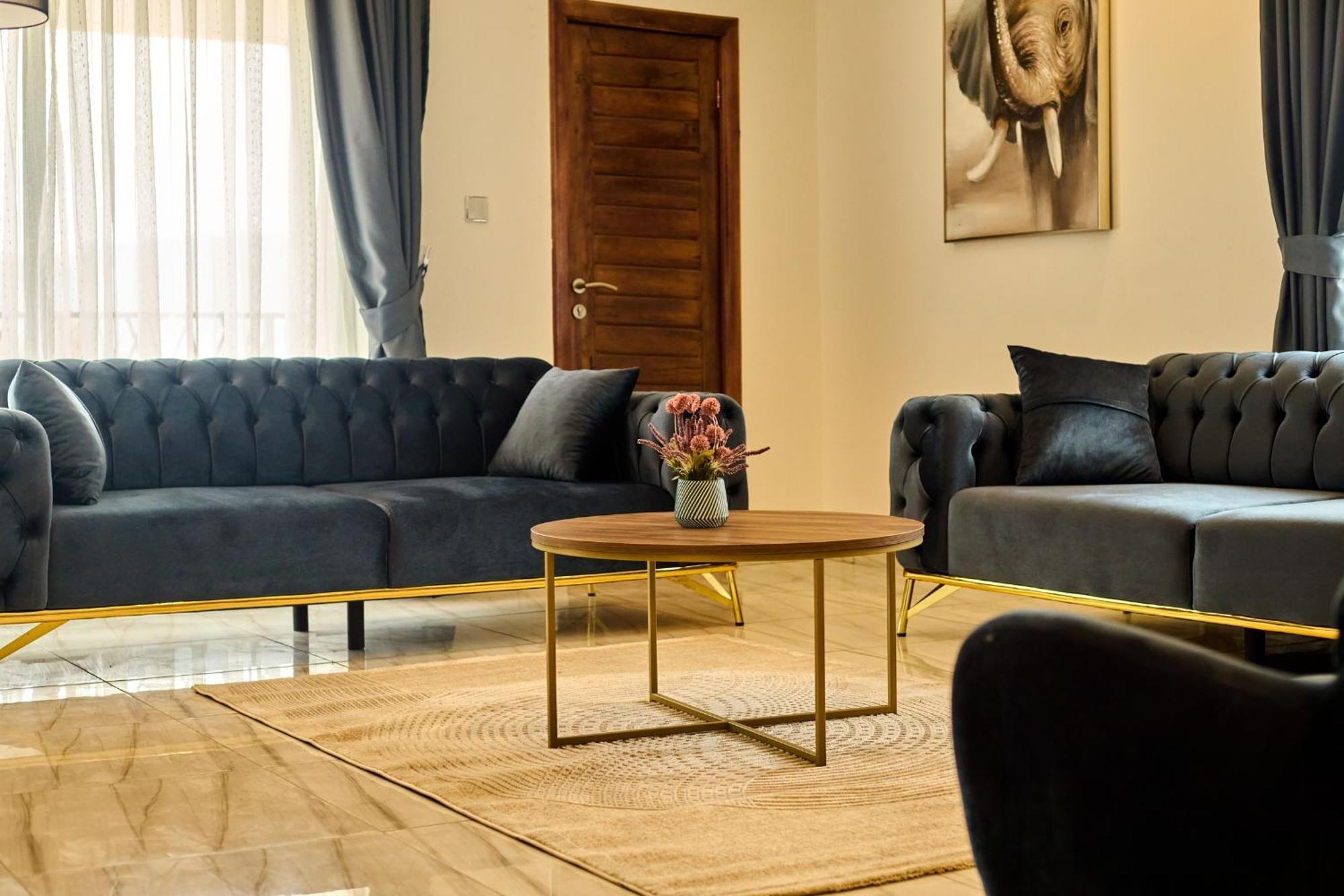 Aiden Homes And Apartments Hotel Koforidua Exteriér fotografie