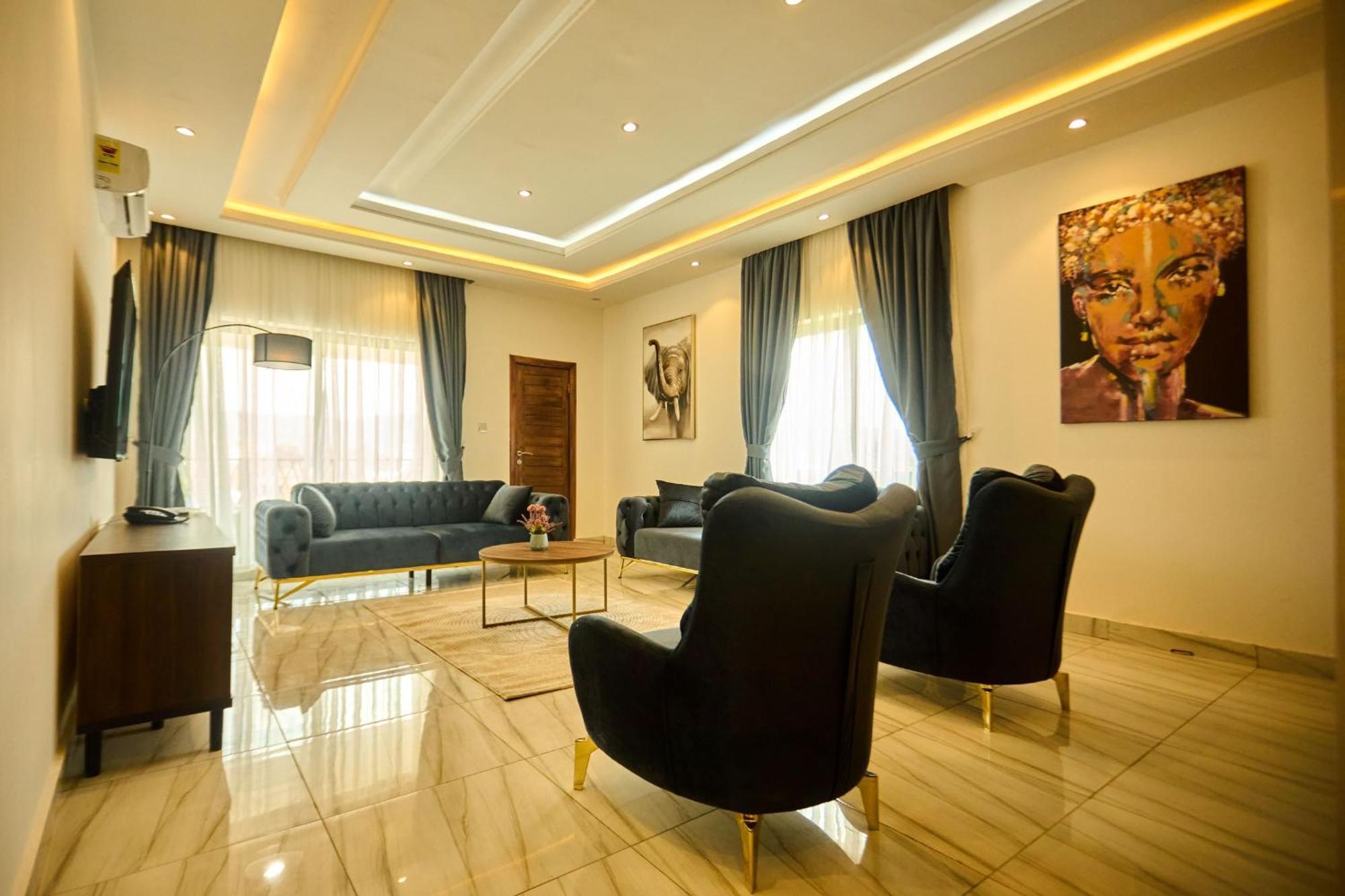 Aiden Homes And Apartments Hotel Koforidua Exteriér fotografie