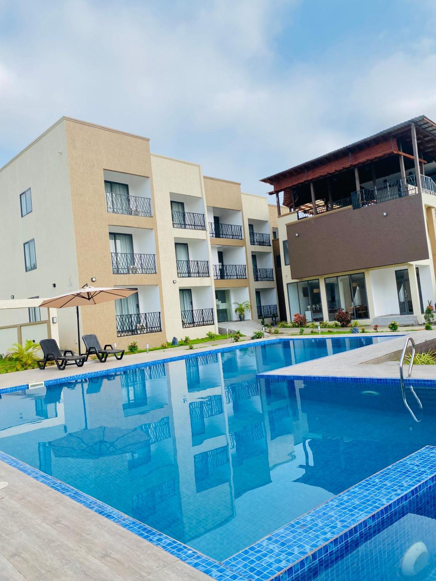 Aiden Homes And Apartments Hotel Koforidua Exteriér fotografie