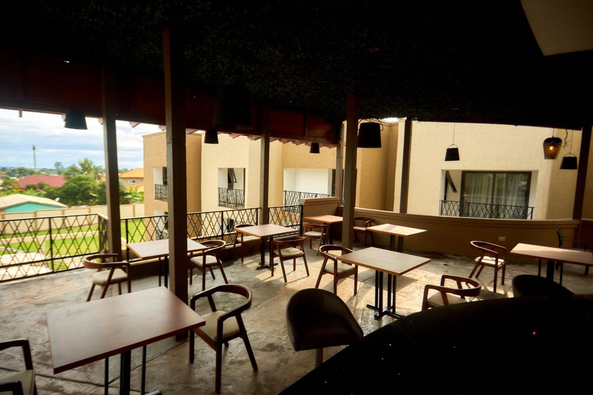 Aiden Homes And Apartments Hotel Koforidua Exteriér fotografie