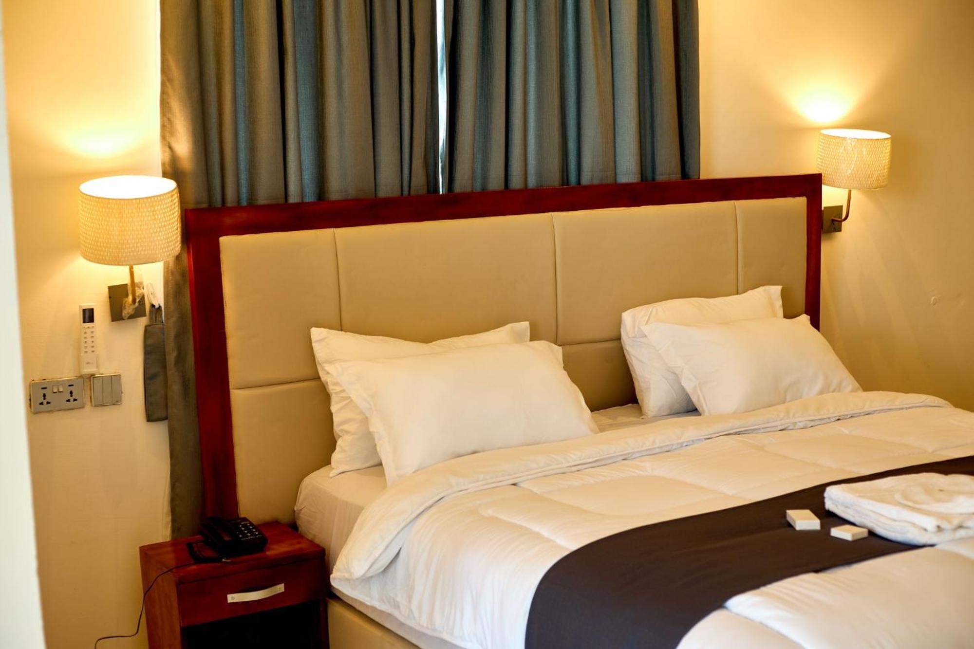 Aiden Homes And Apartments Hotel Koforidua Exteriér fotografie