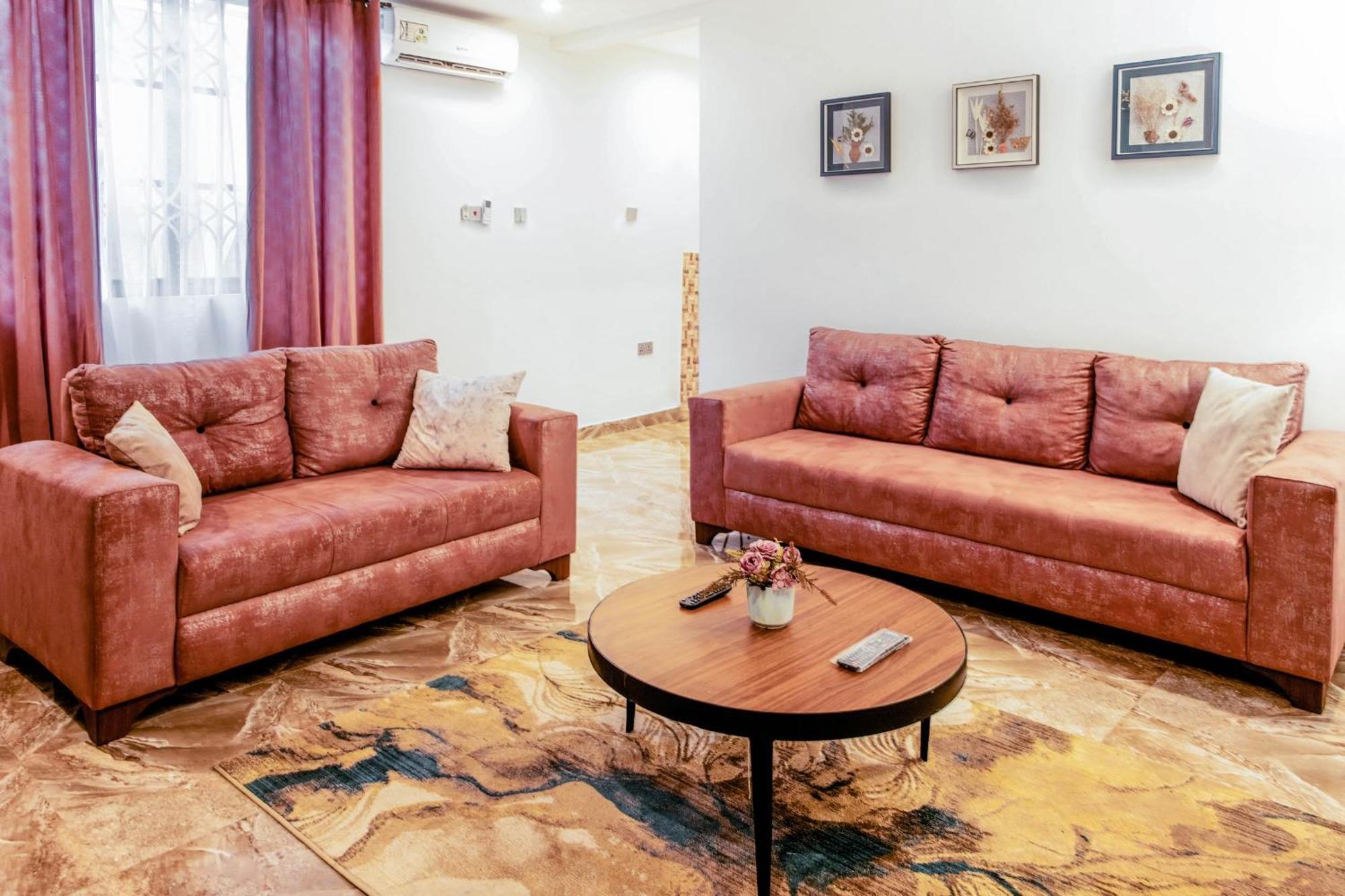 Aiden Homes And Apartments Hotel Koforidua Exteriér fotografie