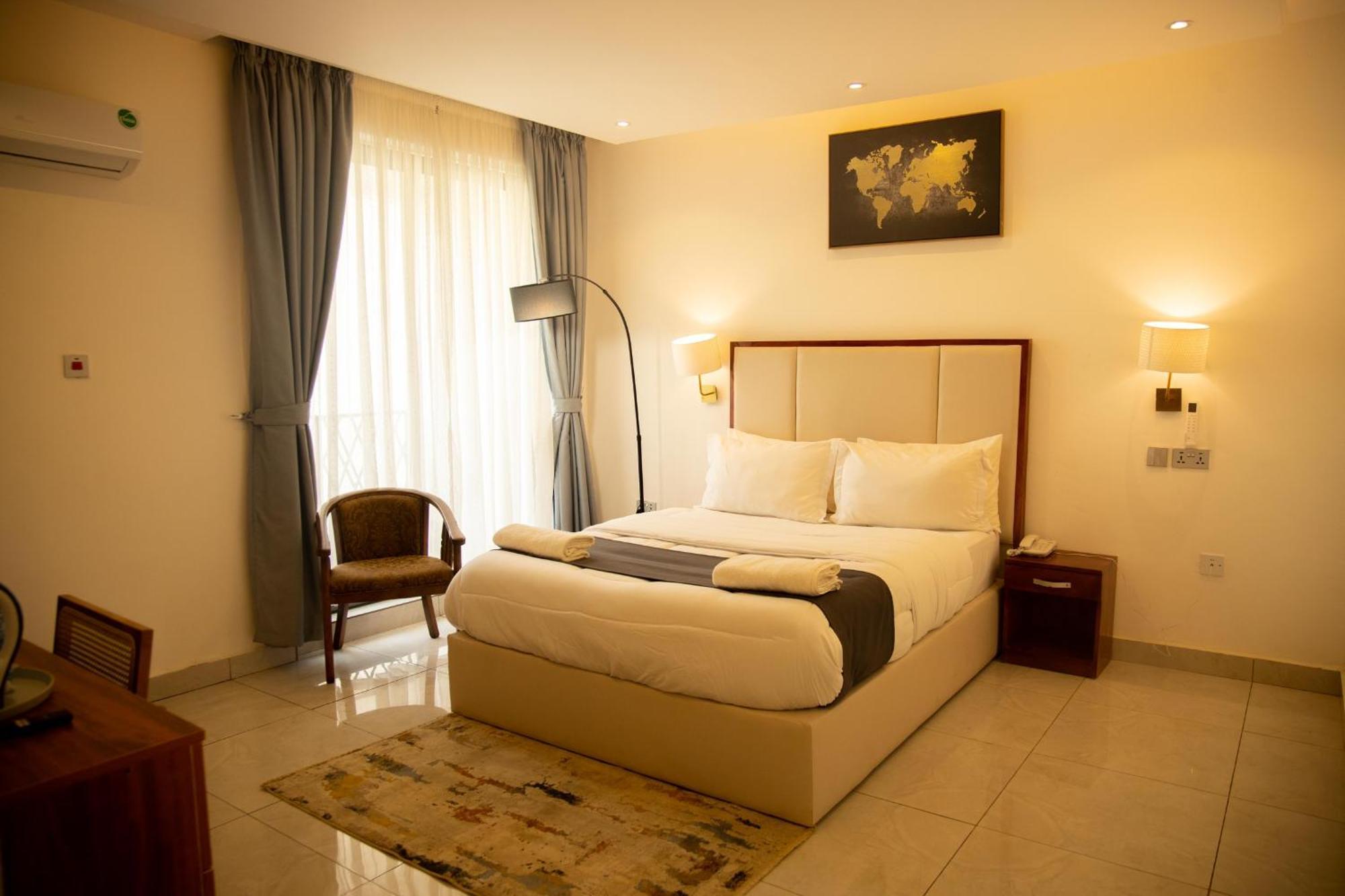 Aiden Homes And Apartments Hotel Koforidua Exteriér fotografie