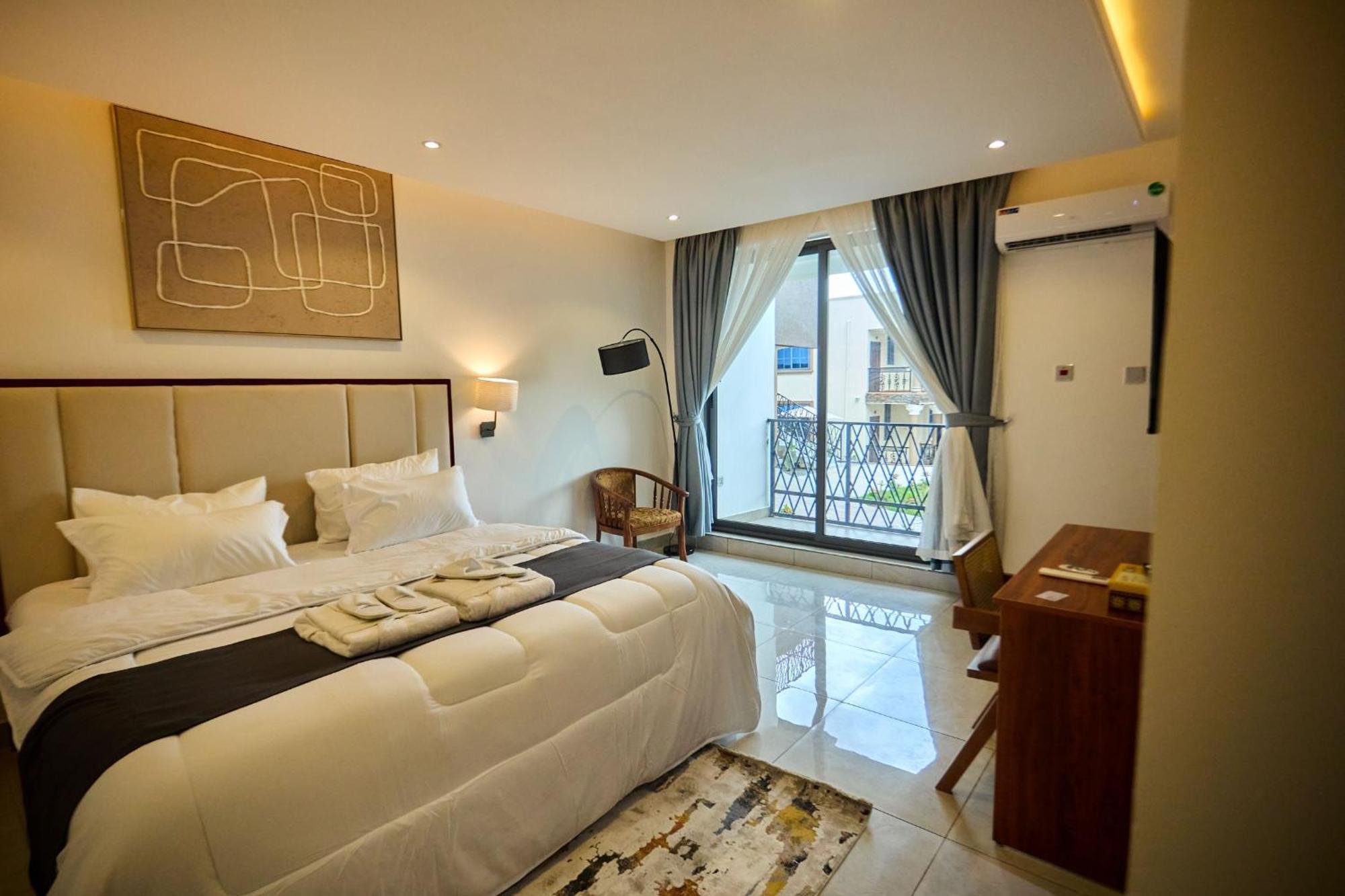 Aiden Homes And Apartments Hotel Koforidua Exteriér fotografie