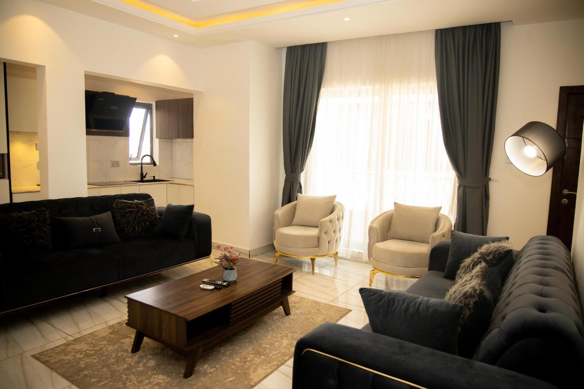 Aiden Homes And Apartments Hotel Koforidua Exteriér fotografie