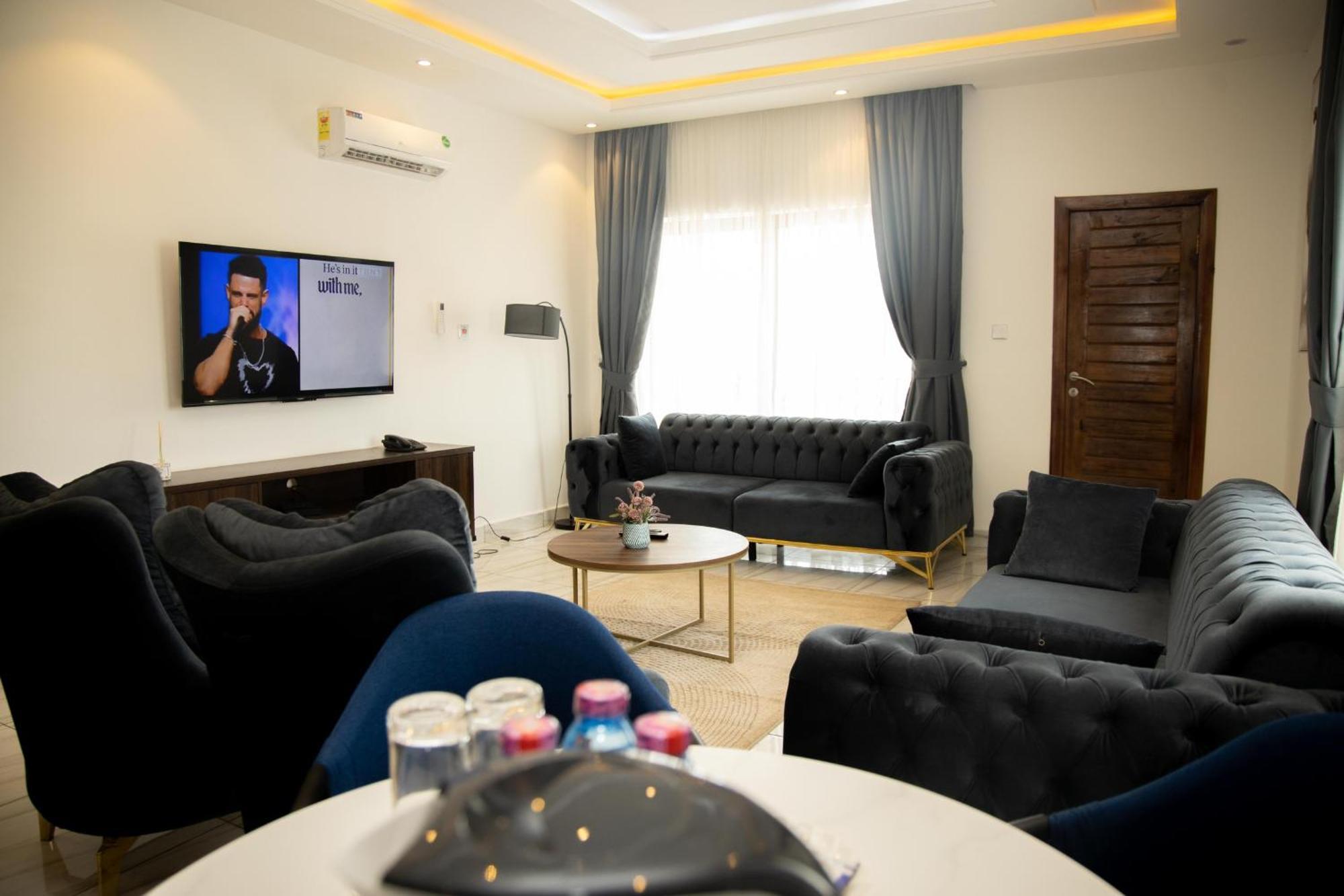 Aiden Homes And Apartments Hotel Koforidua Exteriér fotografie